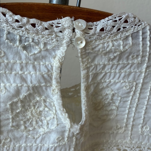 Lucky Brand sz M embroidered 3/4 sleeve shirt EUC feminine prairie cottage boho - Picture 3 of 7